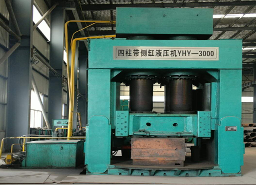 Four-Column Hydraulic Machine