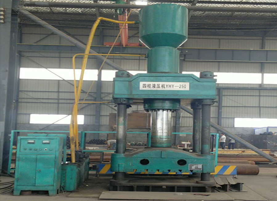 Four-Column Hydraulic Machine