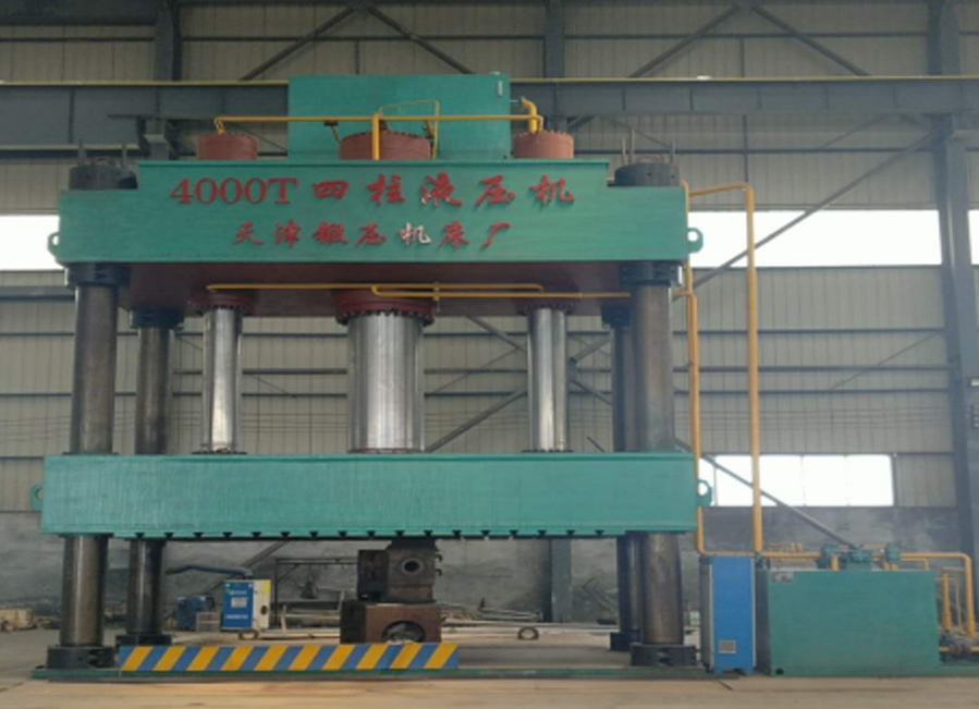 Four-Column Hydraulic Machine