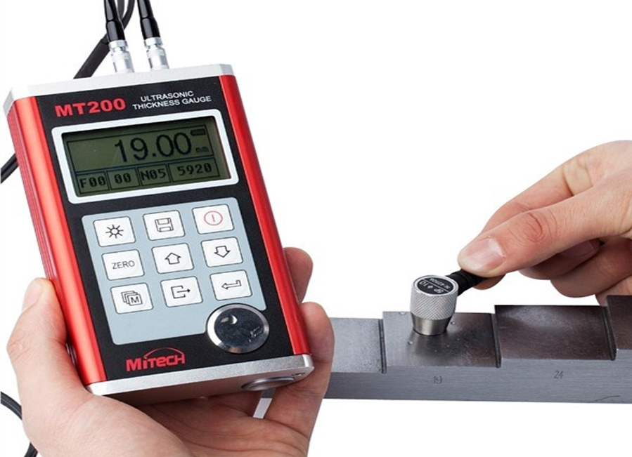 Ultrasonic thickness gauge